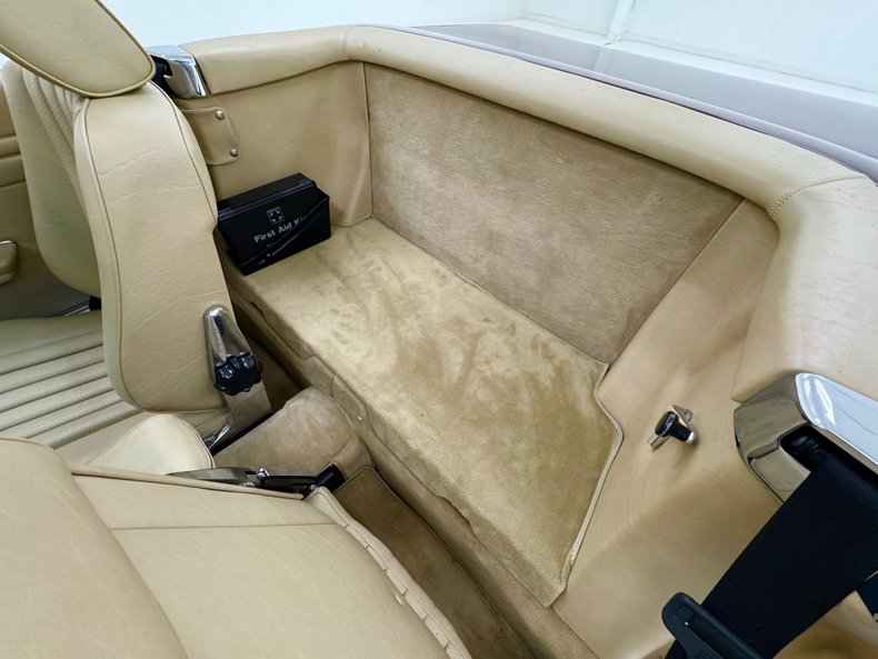 Mercedes-benz-Other-1985-Cabernet-Red-Metalli-Beige-36