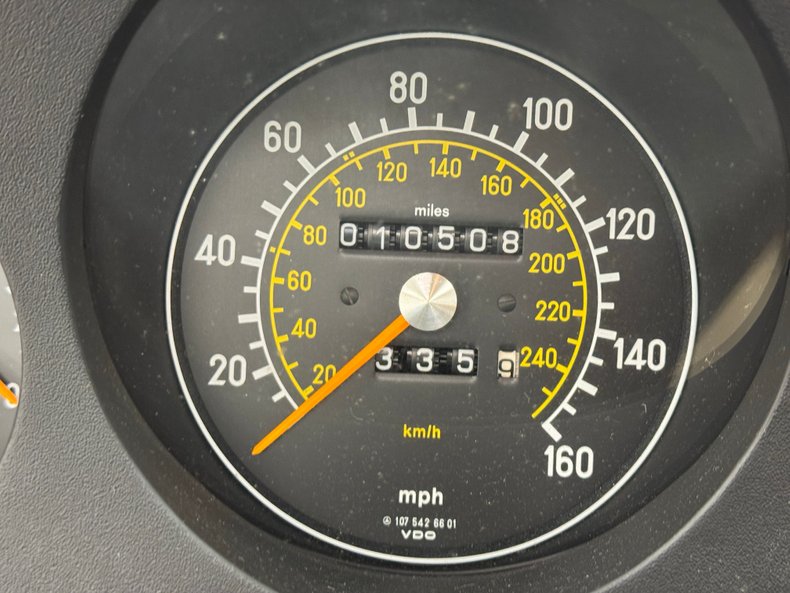 Mercedes-benz-Other-1985-Cabernet-Red-Metalli-Beige-42