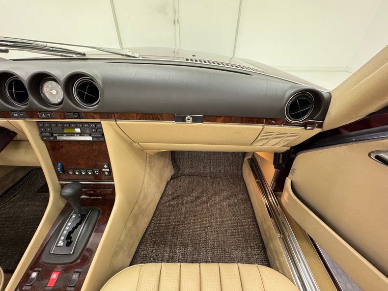 Mercedes-benz-Other-1985-Cabernet-Red-Metalli-Beige-44