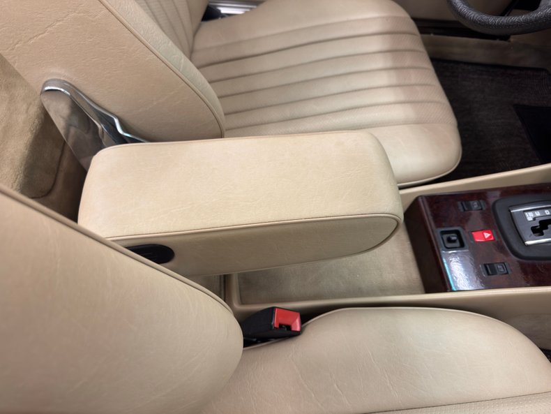 Mercedes-benz-Other-1985-Cabernet-Red-Metalli-Beige-48