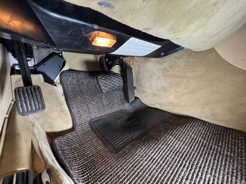 Mercedes-benz-Other-1985-Cabernet-Red-Metalli-Beige-49