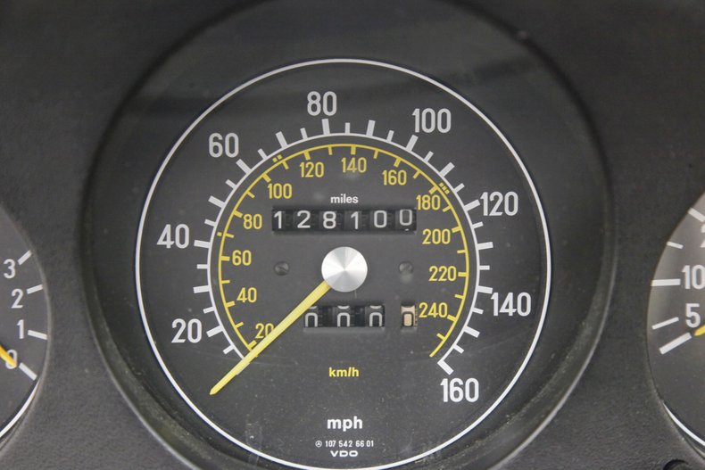 Mercedes-benz-Other-1985-Nautical-Blue-Metall-Beige-37