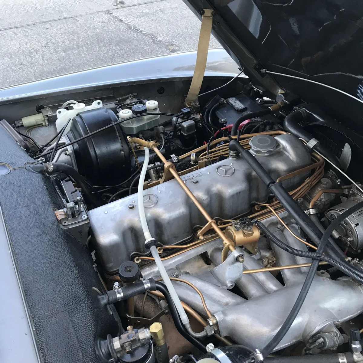 Mercedes-benz-Sl-class-1969-Anthracite-Grey-172-Red-Leather-299-16