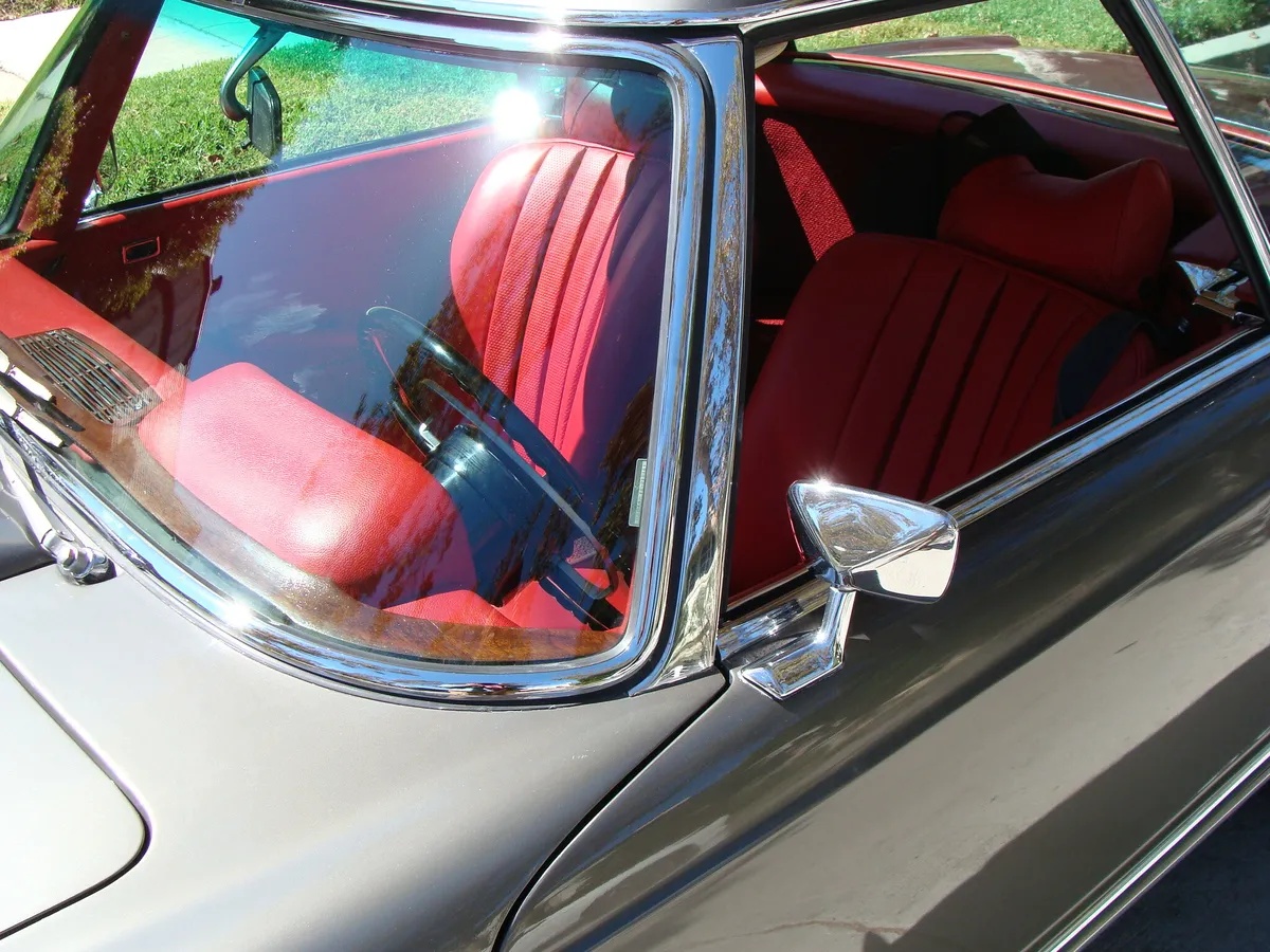 Mercedes-benz-Sl-class-1969-Anthracite-Grey-172-Red-Leather-299-3