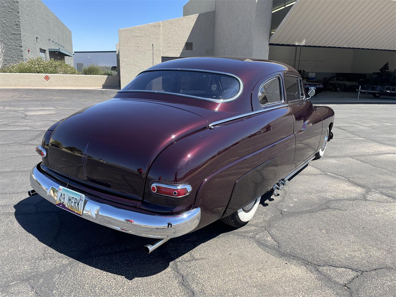 Mercury-2-dr-coupe-1949-Maroon-Tan-6