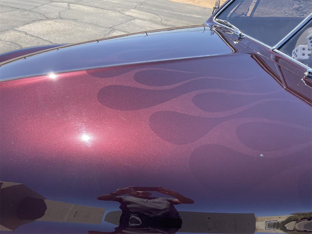 Mercury-2-dr-coupe-1949-Maroon-Tan-9