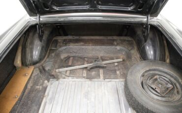 Mercury-Comet-1962-Black-Red-36