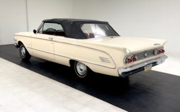 Mercury-Comet-1963-Sulanta-White-Red-3