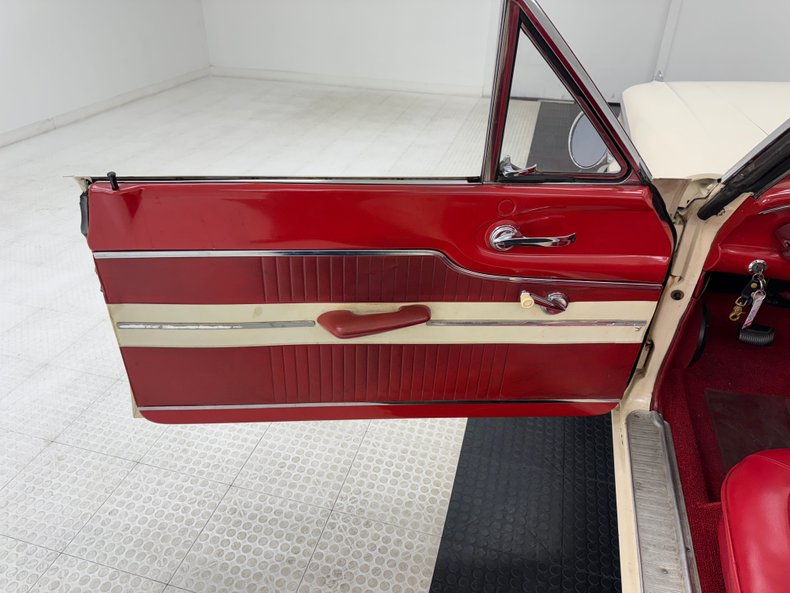 Mercury-Comet-1963-Sulanta-White-Red-37