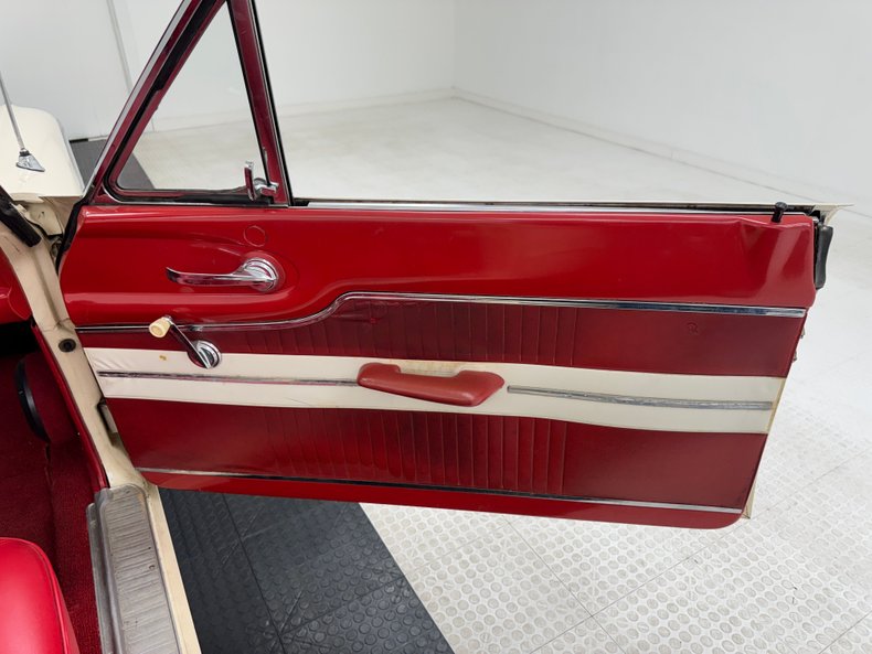 Mercury-Comet-1963-Sulanta-White-Red-38