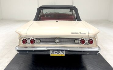 Mercury-Comet-1963-Sulanta-White-Red-5