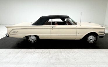 Mercury-Comet-1963-Sulanta-White-Red-7