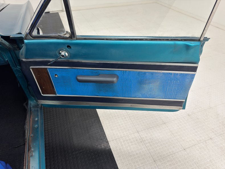 Mercury-Comet-1964-Turquoise-Black-34