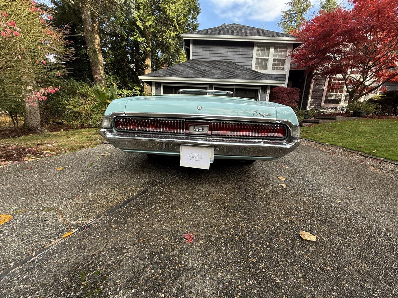 Mercury-Cougar-1969-Robins-egg-Blue-WhiteGreen-1