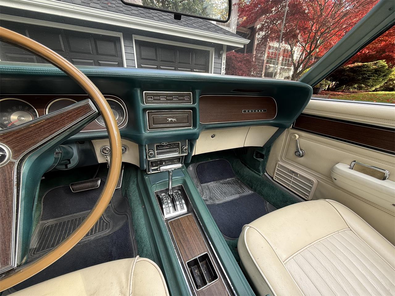 Mercury-Cougar-1969-Robins-egg-Blue-WhiteGreen-11