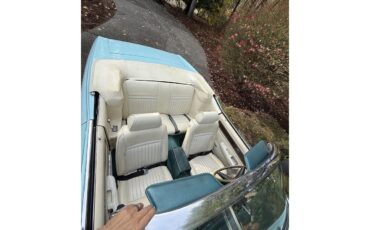 Mercury-Cougar-1969-Robins-egg-Blue-WhiteGreen-14