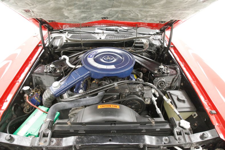 Mercury-Cougar-1973-Bright-Red-White-11