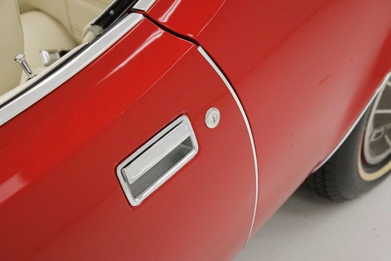 Mercury-Cougar-1973-Bright-Red-White-19