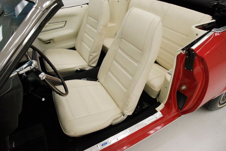 Mercury-Cougar-1973-Bright-Red-White-28