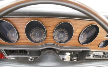 Mercury-Cougar-1973-Bright-Red-White-31