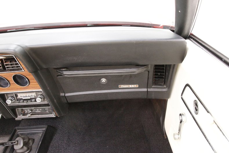 Mercury-Cougar-1973-Bright-Red-White-36