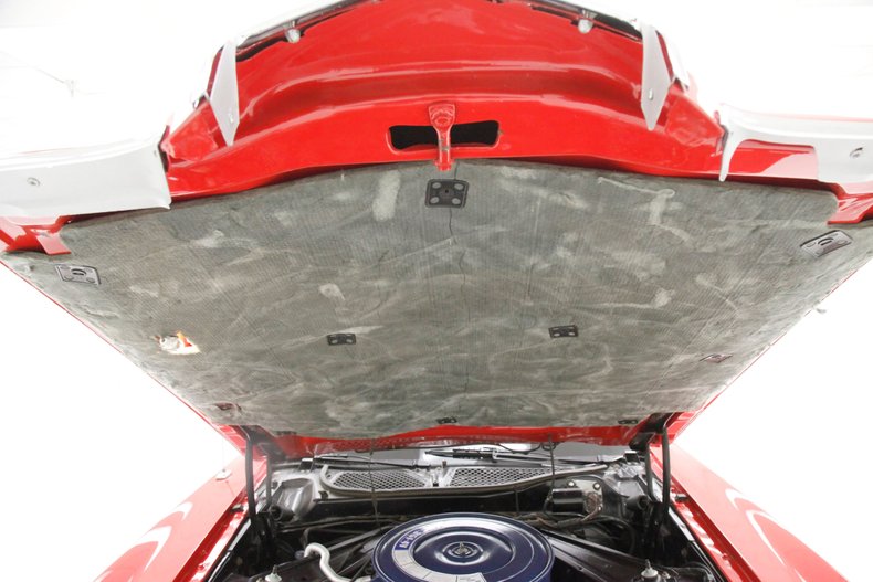 Mercury-Cougar-1973-Bright-Red-White-4