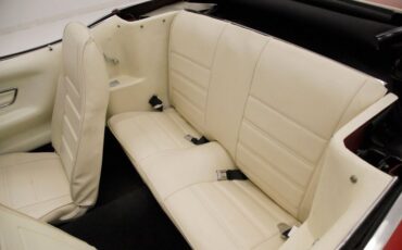 Mercury-Cougar-1973-Bright-Red-White-41