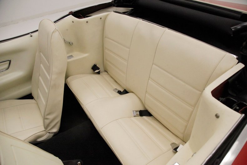 Mercury-Cougar-1973-Bright-Red-White-41