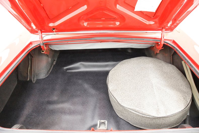 Mercury-Cougar-1973-Bright-Red-White-43