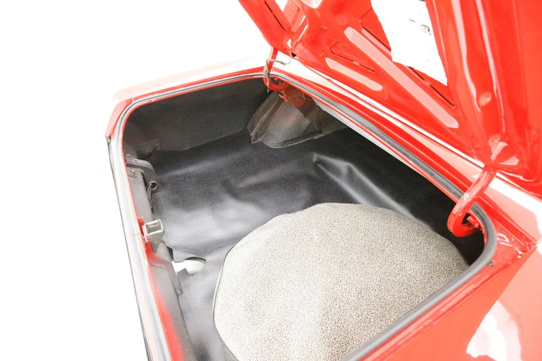 Mercury-Cougar-1973-Bright-Red-White-45