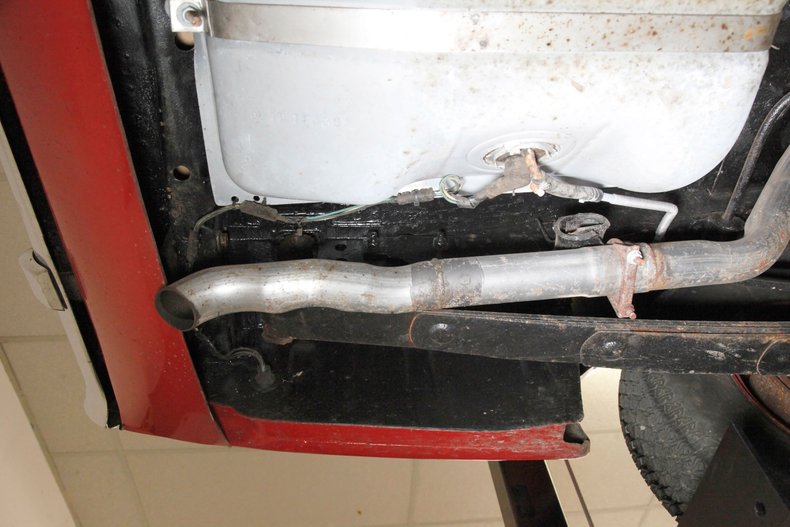 Mercury-Cougar-1973-Bright-Red-White-47