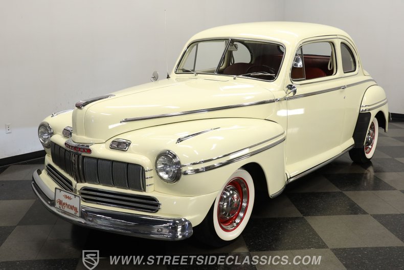 Mercury-Coupe-1946-Light-Yellow-Dark-Red-10