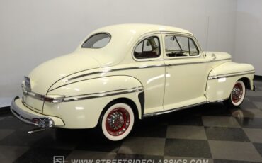 Mercury-Coupe-1946-Light-Yellow-Dark-Red-16