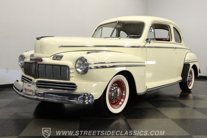 Mercury-Coupe-1946-Light-Yellow-Dark-Red-23