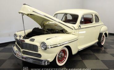 Mercury-Coupe-1946-Light-Yellow-Dark-Red-29