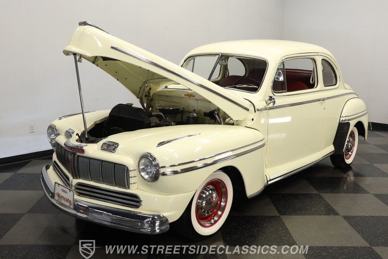 Mercury-Coupe-1946-Light-Yellow-Dark-Red-29