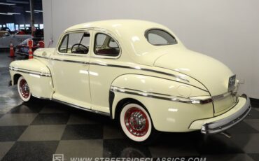 Mercury-Coupe-1946-Light-Yellow-Dark-Red-3