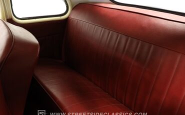 Mercury-Coupe-1946-Light-Yellow-Dark-Red-40