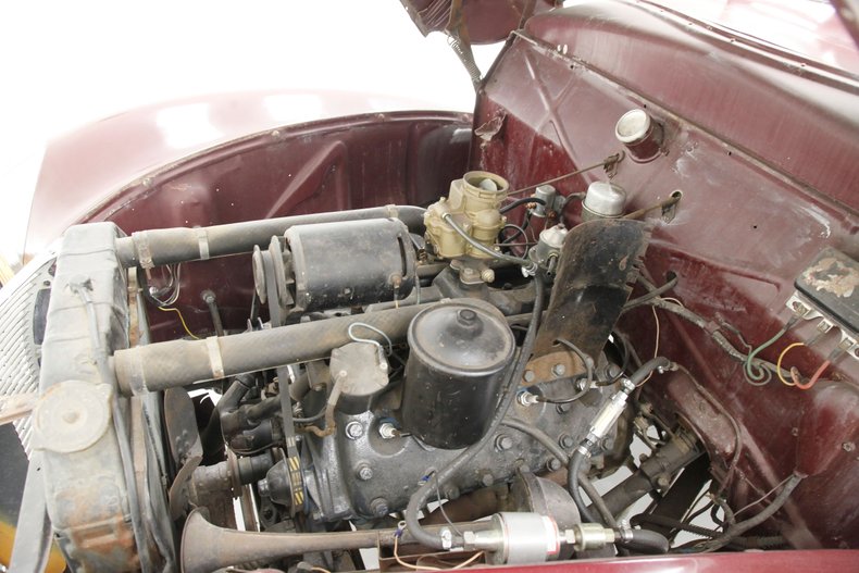 Mercury-Eight-1940-Maroon-Saddle-11