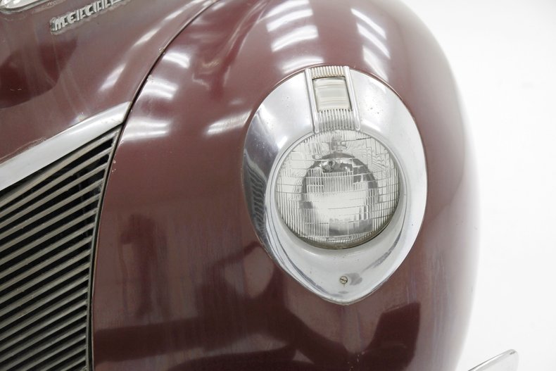Mercury-Eight-1940-Maroon-Saddle-13