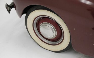 Mercury-Eight-1940-Maroon-Saddle-19