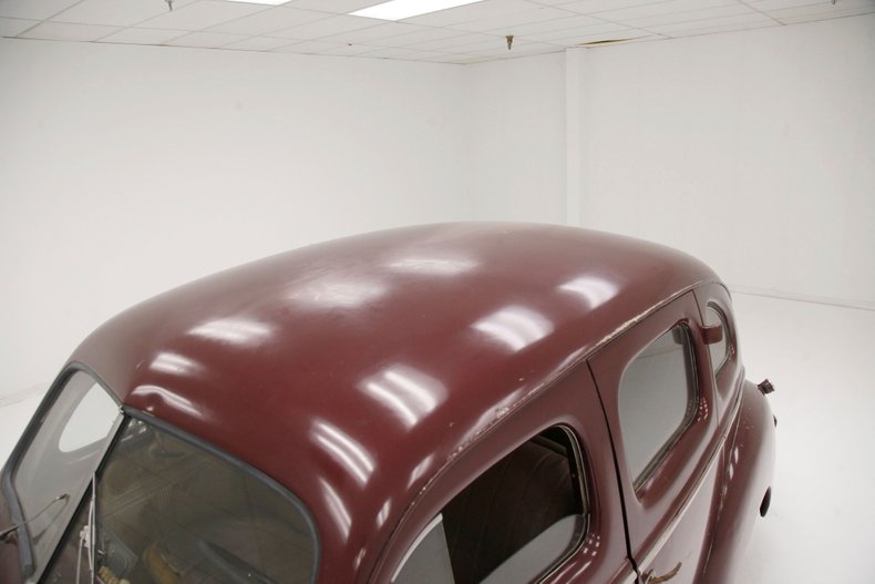 Mercury-Eight-1940-Maroon-Saddle-21