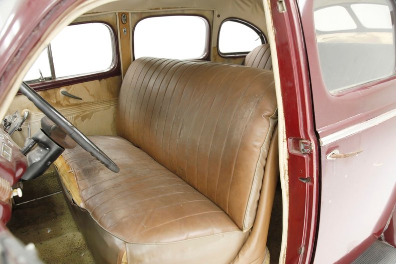 Mercury-Eight-1940-Maroon-Saddle-26