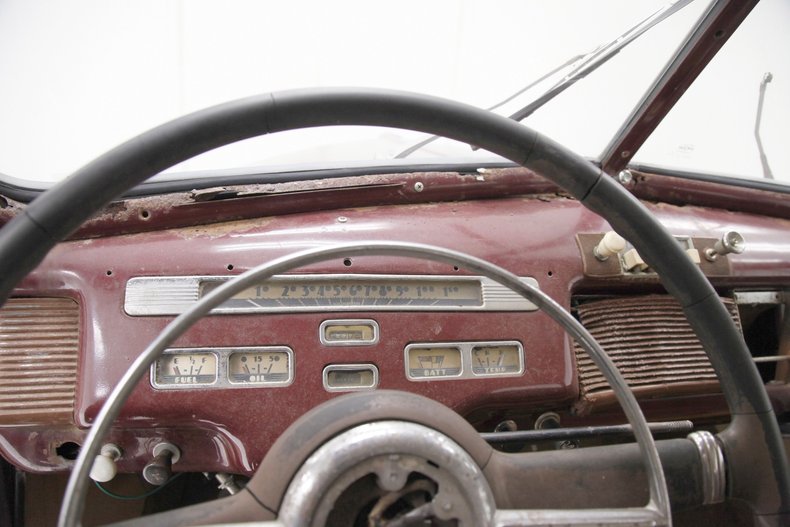 Mercury-Eight-1940-Maroon-Saddle-27