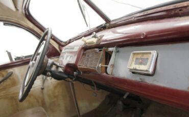 Mercury-Eight-1940-Maroon-Saddle-31