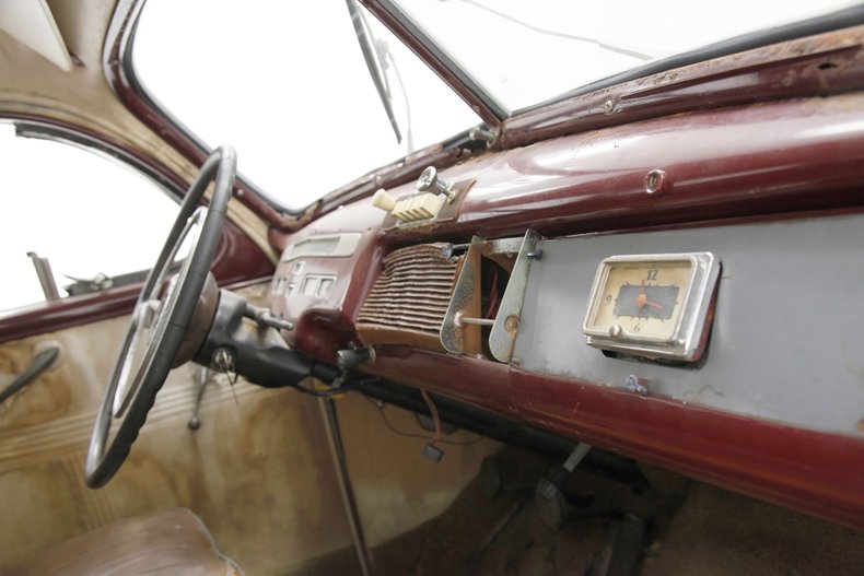 Mercury-Eight-1940-Maroon-Saddle-31