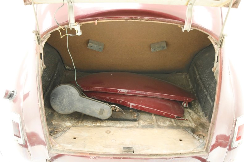 Mercury-Eight-1940-Maroon-Saddle-39