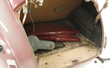 Mercury-Eight-1940-Maroon-Saddle-40