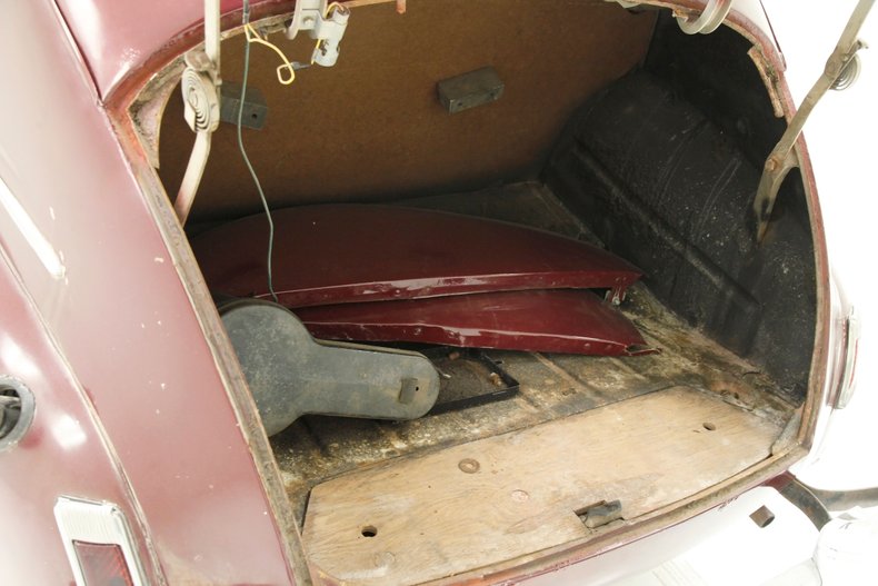 Mercury-Eight-1940-Maroon-Saddle-40