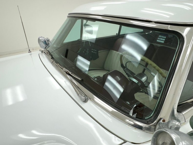 Mercury-Monterey-1953-White-Maroon-22